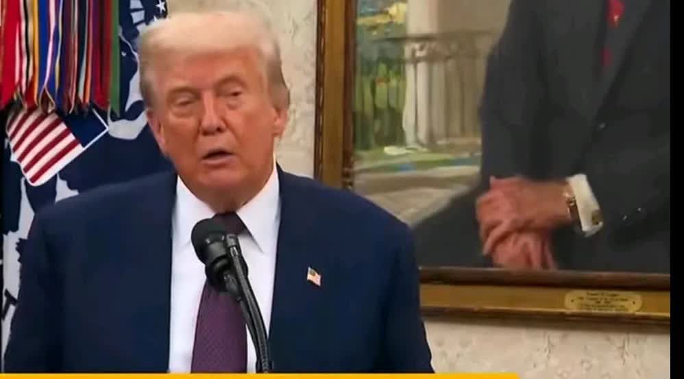 特朗普终于认清现实，不再老想到棒打老二，因为他已经认识到很快他的美国，就是老二了