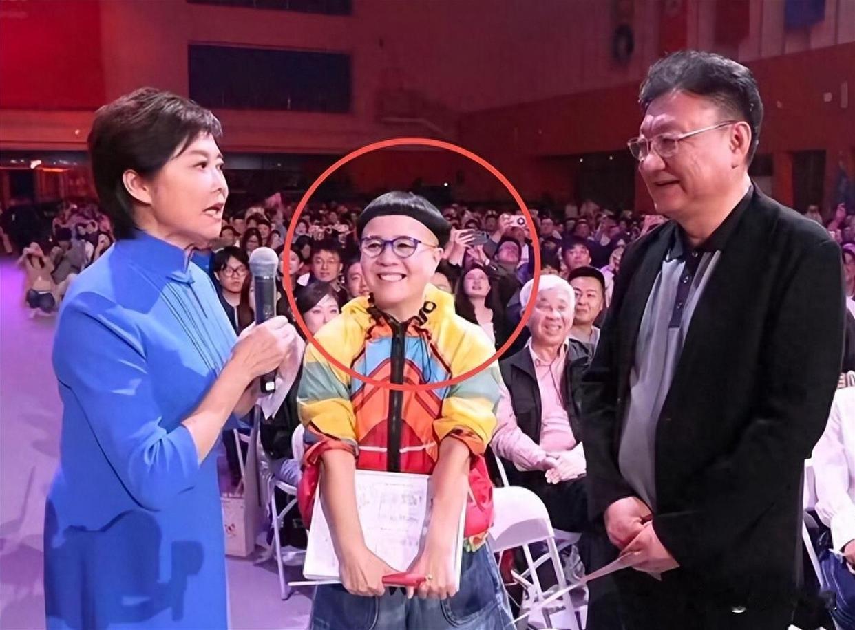 终于找到60岁金龟子悼念敬一丹口碑暴涨的原因了。不是因为蹭热度，而是她揭开了