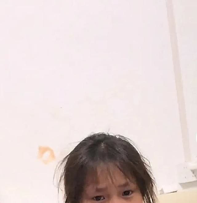 阿杜把瑶瑶说哭了！阿杜一直对瑶瑶不好，这次孩子终于爆发了，被阿杜说哭了！孩子