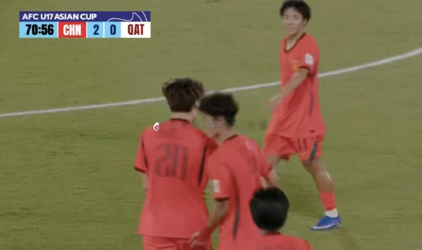 张伯霖头球破门U17男足2-0领先卡塔尔按照目前比分中国队将获得小组第二！