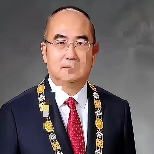 藏在国人心底的超级英雄！张定宇拖着渐冻身躯，撑起一座抗疫之城谁能想到，当年