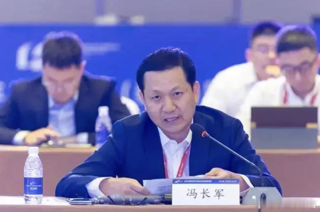 空缺8个月后，东风汽车迎来新任总经理！10月11日消息，东风汽车集团有限公司今天