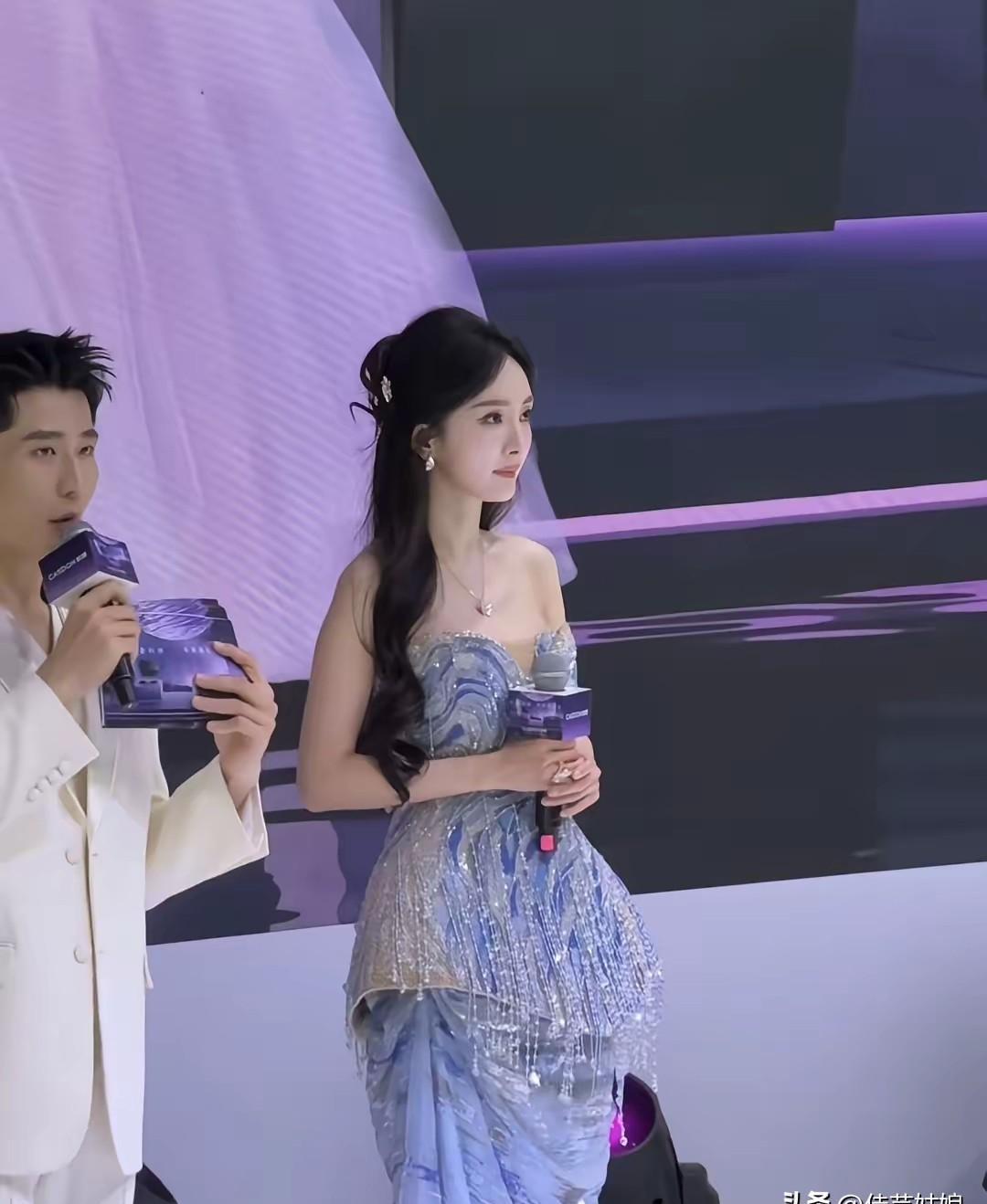 离婚后最反直觉的一点是：资源和陪伴，往往只能二选一。2018年12月，两人用