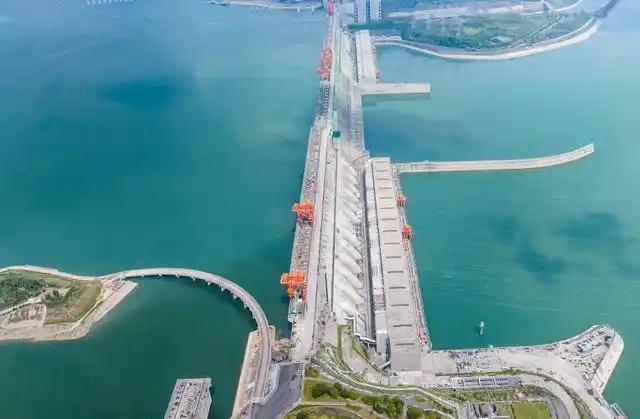 三峡大坝“账本”出炉：运行了20余年，2500亿投入如今回本了吗？  很多