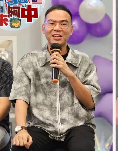 马来西亚31岁华人小伙李文瀚（音）疑遭残害，被装行李箱中弃于北马槟城某处路旁。