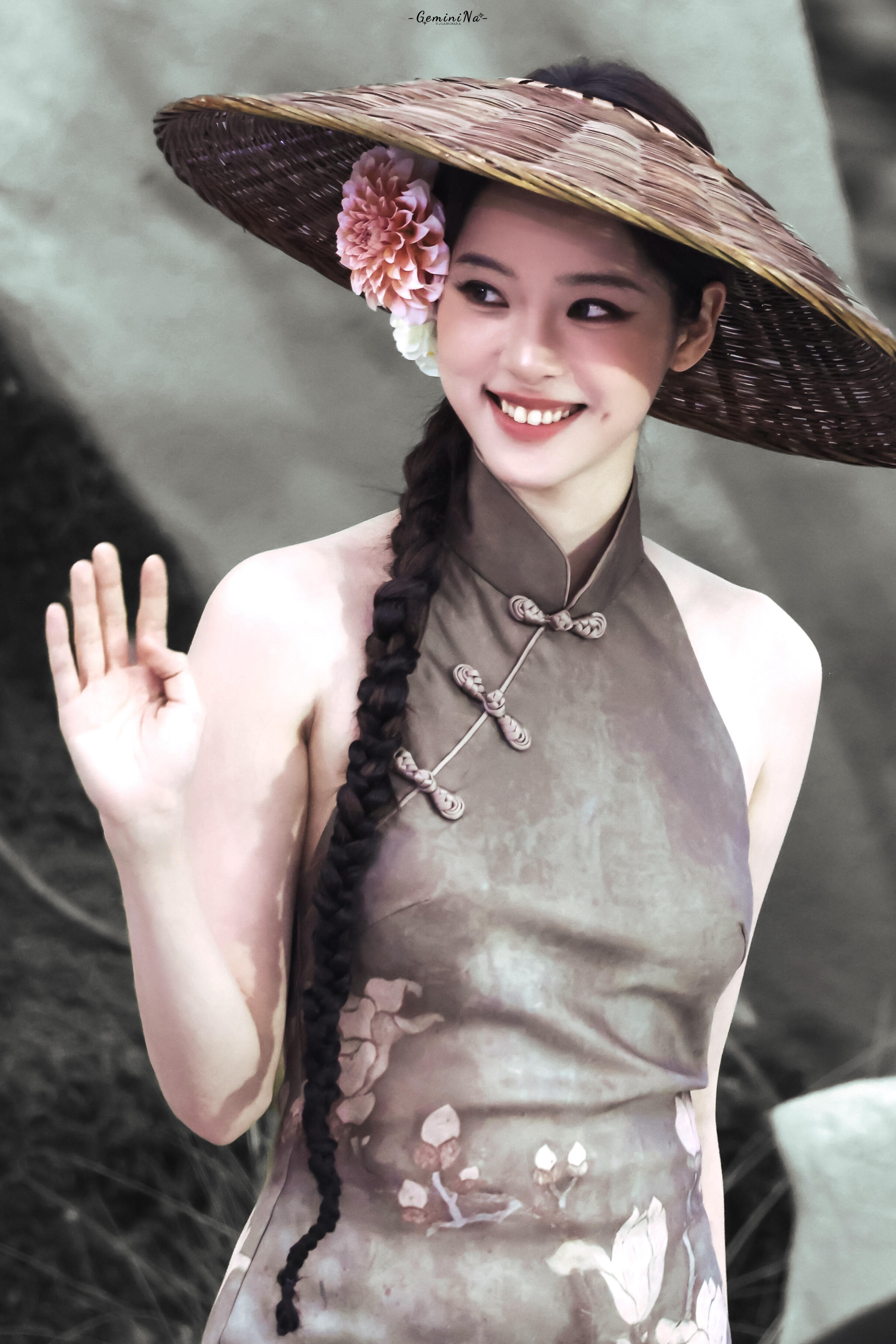 欧阳娜娜一笠藏侠骨半剑斩尘缘🗡️