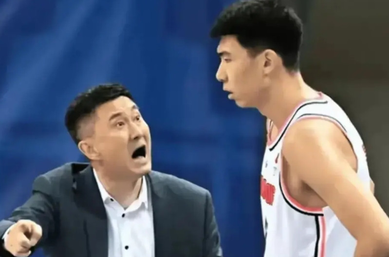 徐昕可能有后续动作了吧？原因是:看看国家队中锋，周琦年薪600万，胡金秋年薪6
