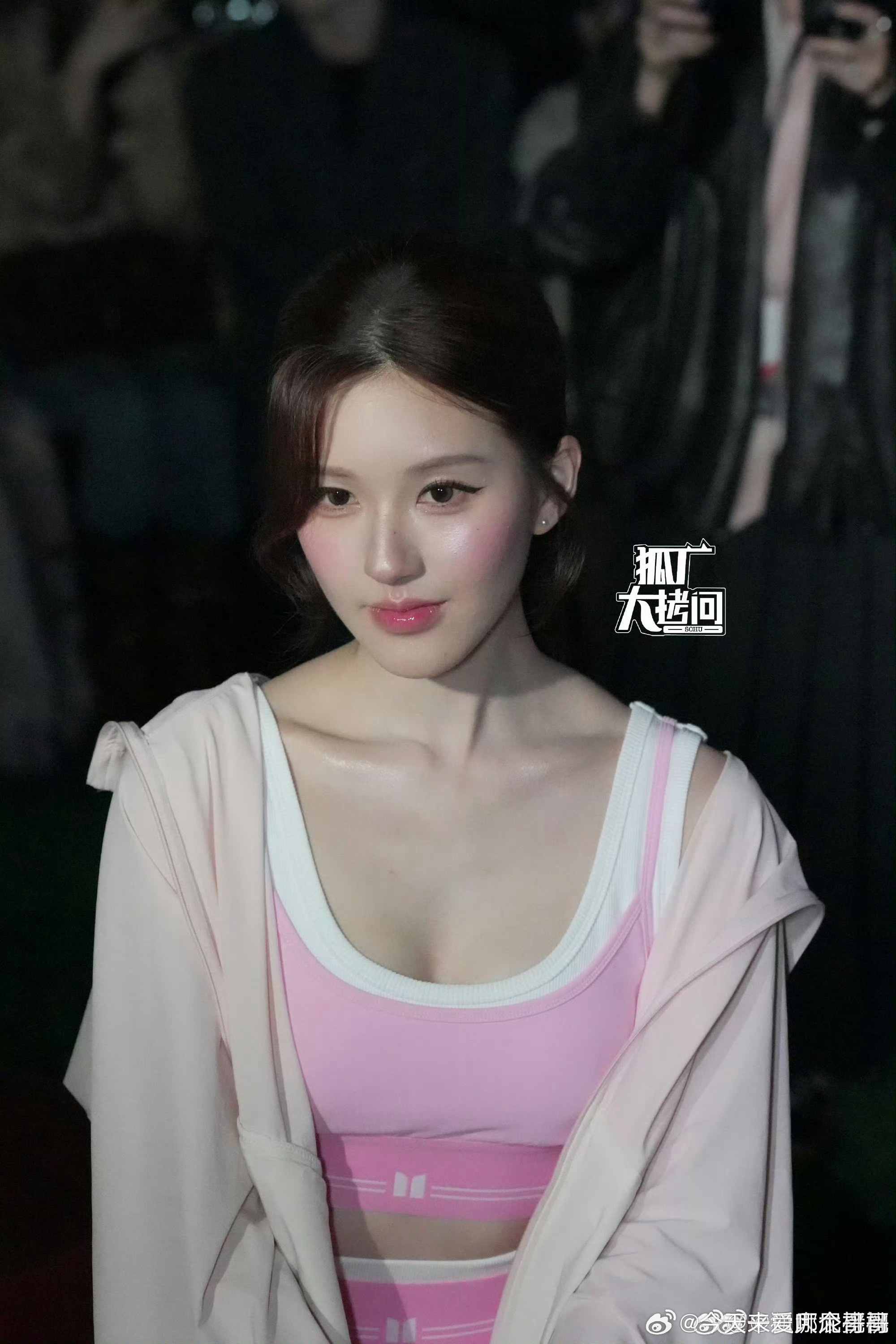 赵露思今天线下活动路透，好粉嫩的造型