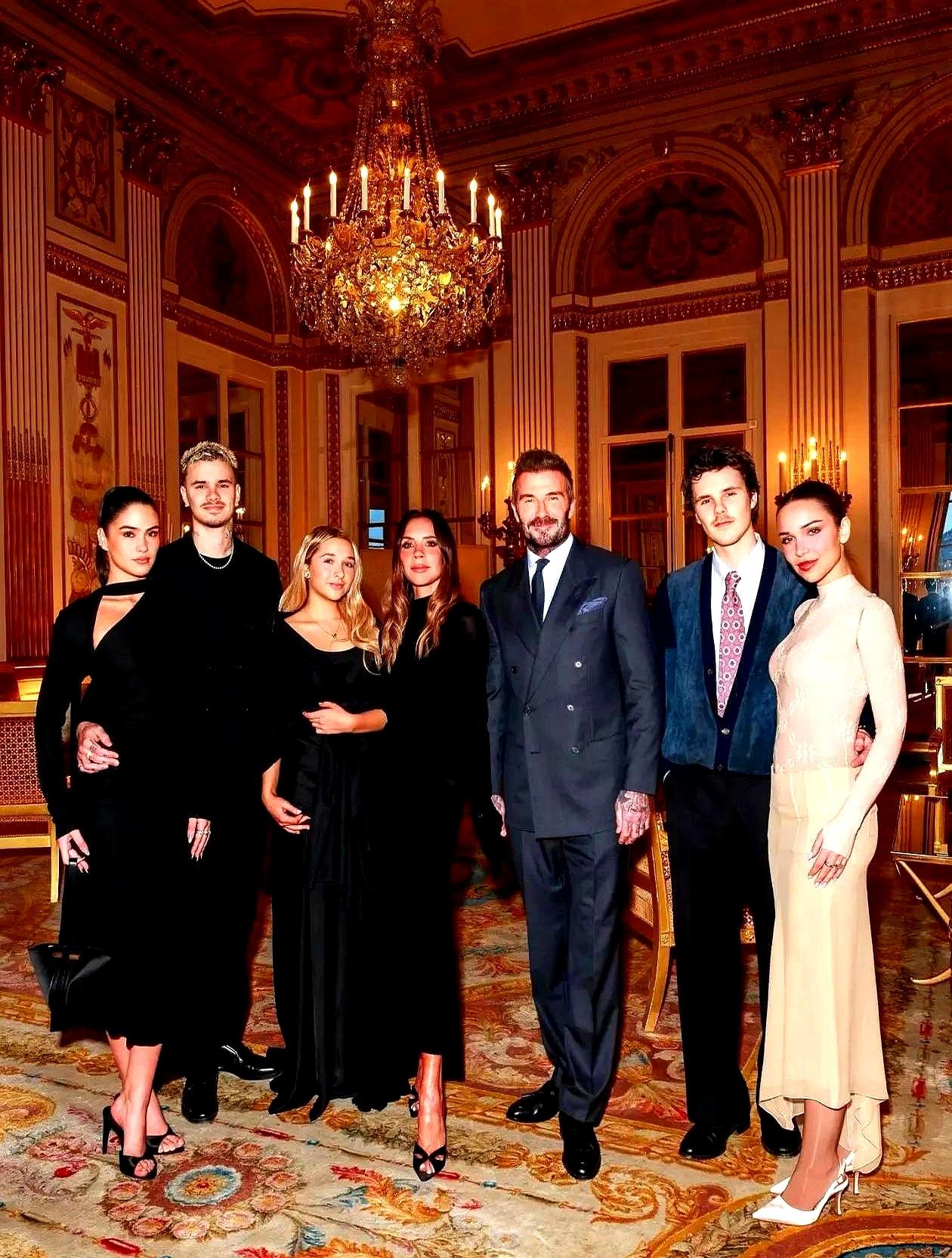 你敢信？布鲁克林直接给贝克汉姆夫妇发律师函：敢私联敢发祝福就法庭见！去年底