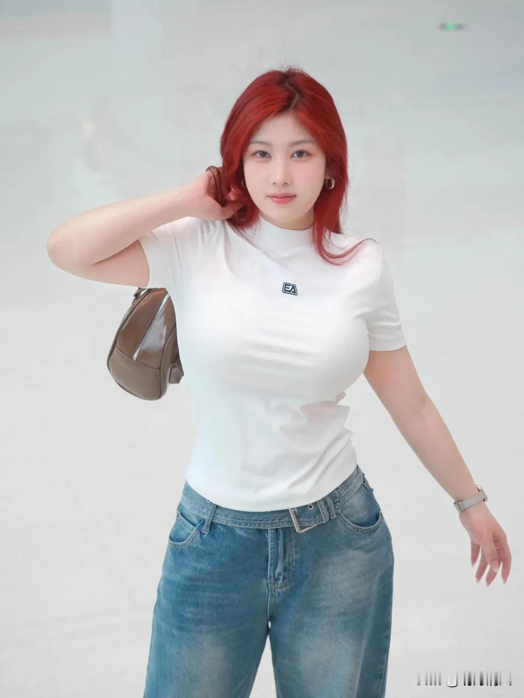 肉肉女生拍照真的不用焦虑！显瘦显气质其实很简单，根本不担心上镜不好看。之前总