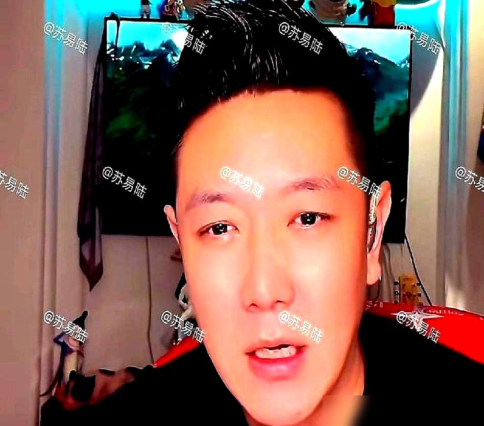 2015年布拉格，汪涵亲手摘了田源的“入场券”。所有人挤在汪涵的房间里，连呼