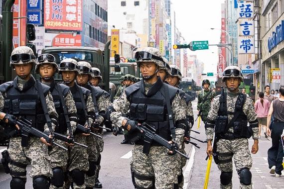 日本对台独支持及操纵造势看起来很高，其实不过是个幌子，台独势力真正支持者从来都是