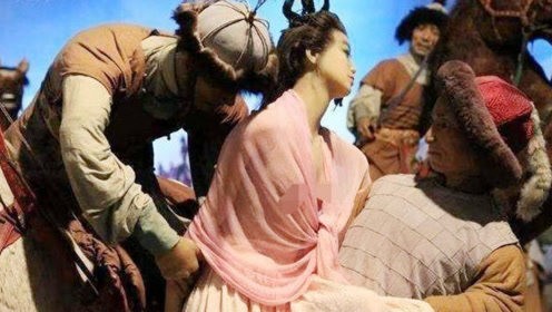 1127年，宋高宗赵构的生母韦太后，被金人掳至北方。据野史记载，韦太后不仅袒露上