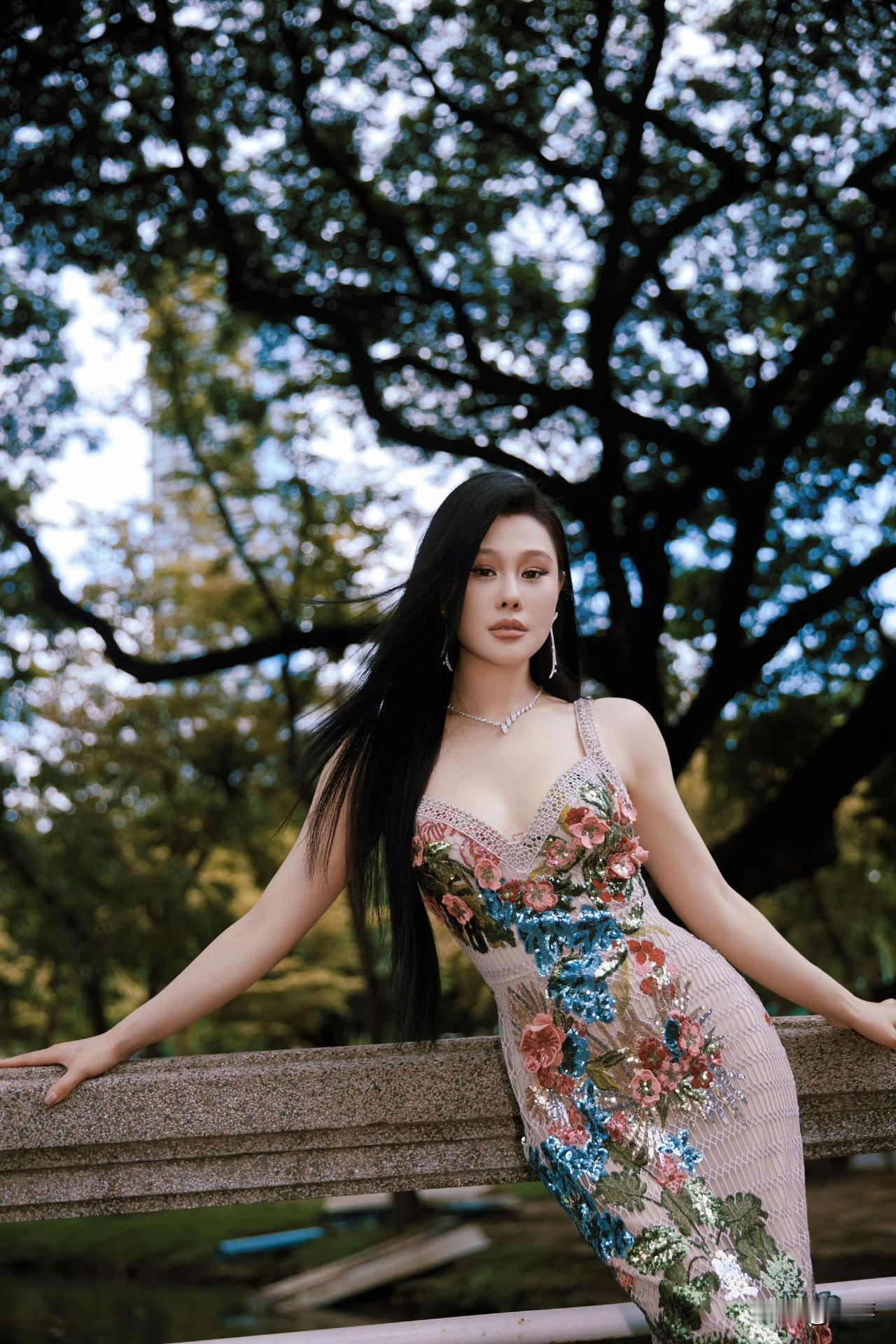 袁娅维.时尚美照