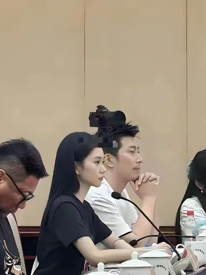 这可是央视镜头啊，本人得多美啊