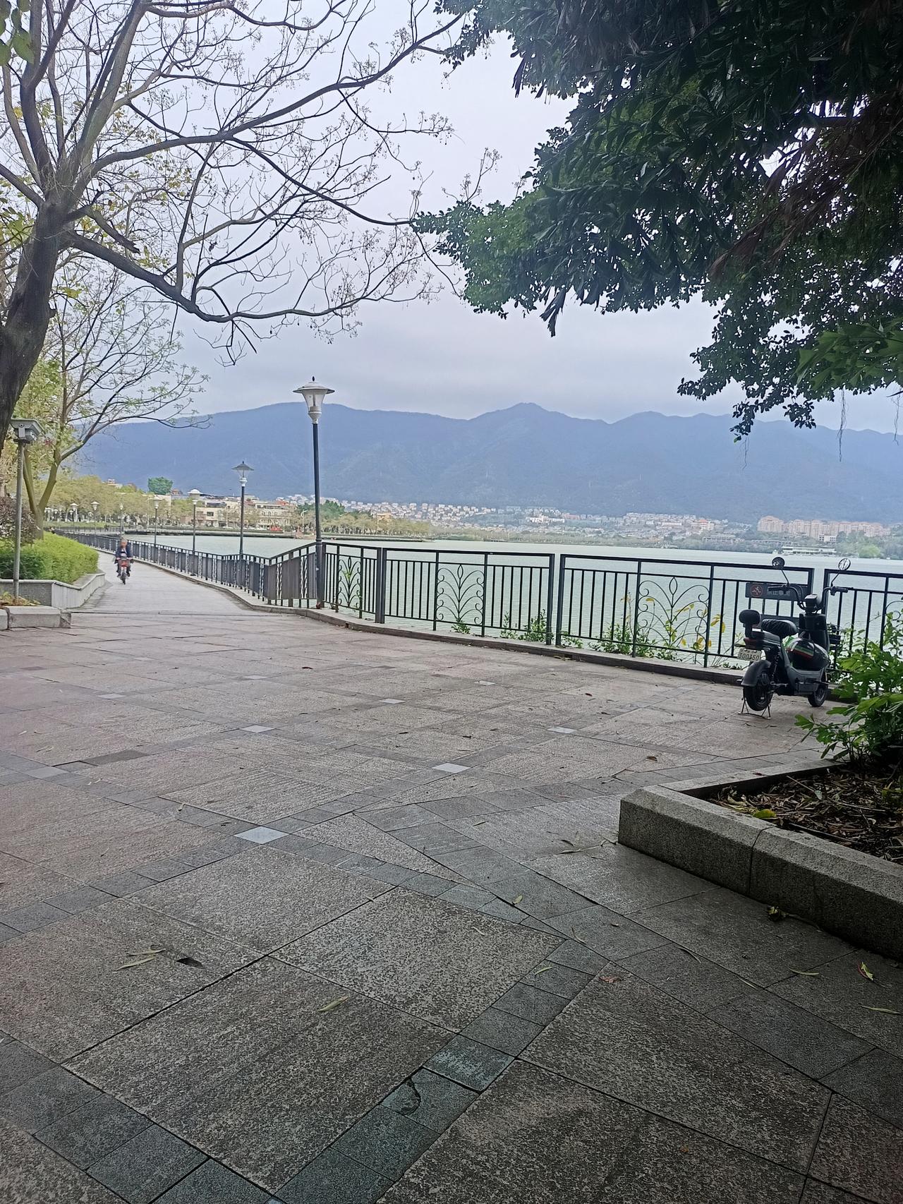 我在肇庆发现一个很严重的问题但不知道怎么说才好你敢相信吗？这里就是肇