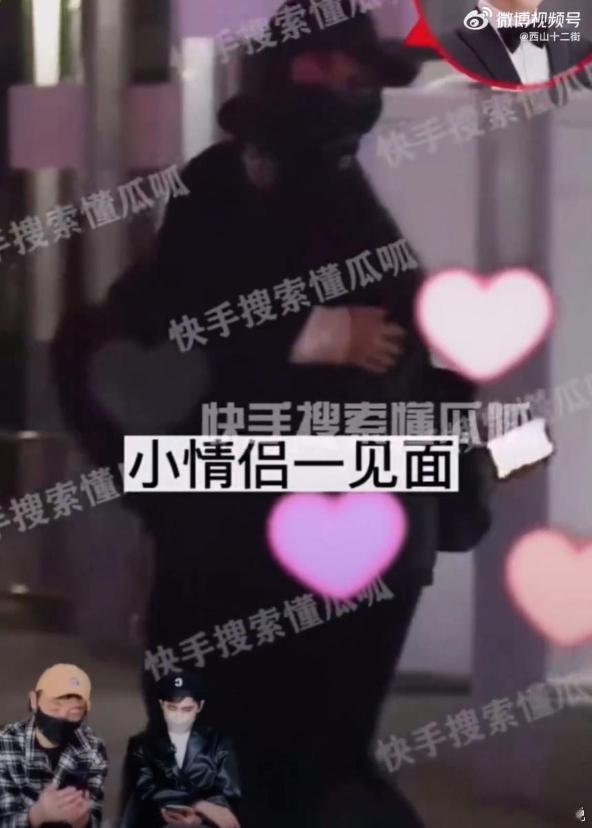于歪说许凯赵晴没谈过两人只是辅导台词但俩人22年就有同框视频了，不要太甜蜜