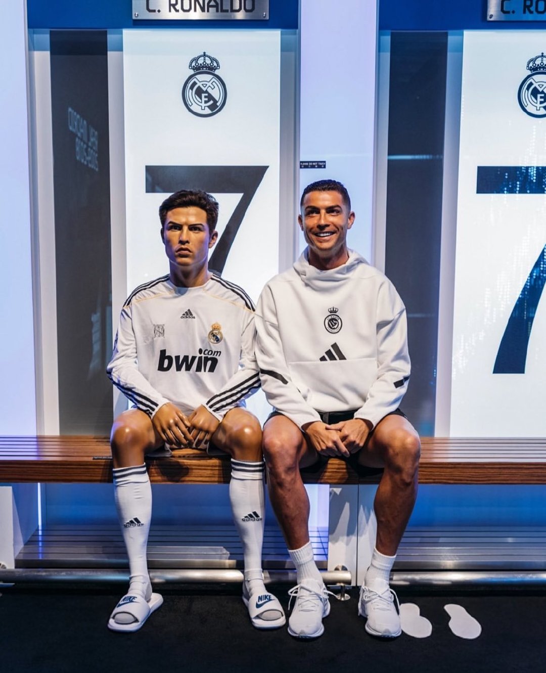C罗和他的雕像...🥶😅C罗halamadrid​​​