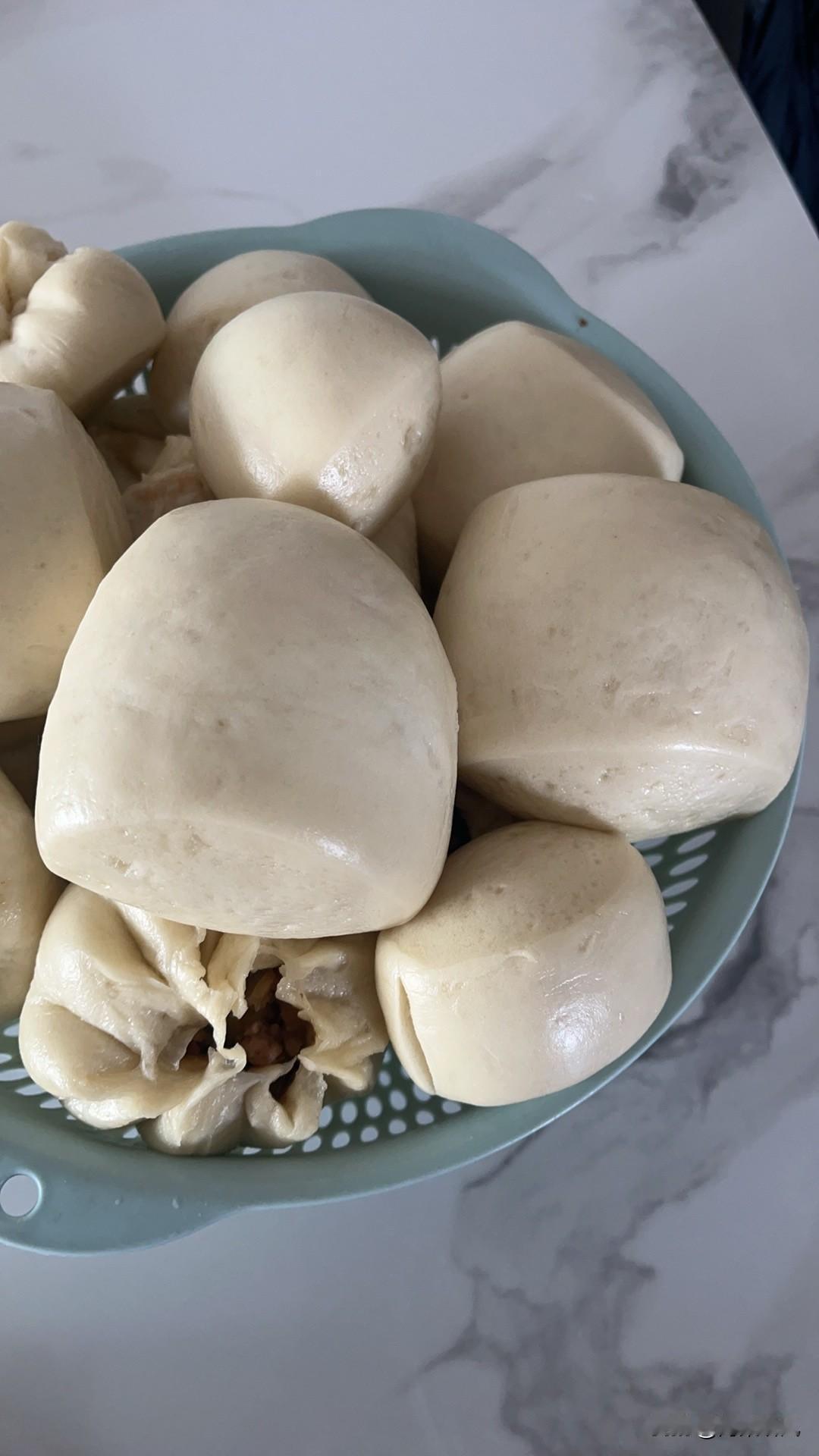 必须来炫耀一波我的厨房战绩！今天的馒头包子大获全胜！🤩馒头个个圆滚滚白胖