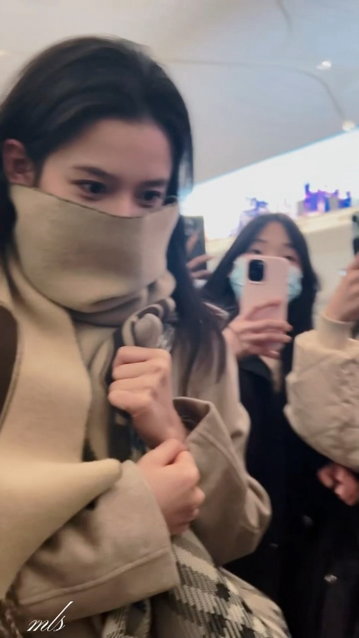 张婧仪好优越的眉眼张婧仪