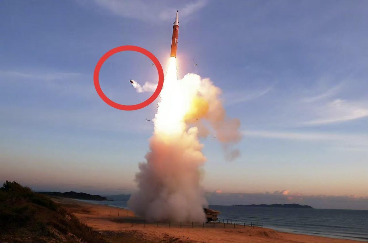 平壤嘲笑东京：乡下土瘪，村里刚通电10月3日凌晨，朝鲜从元山发射一枚中程高超