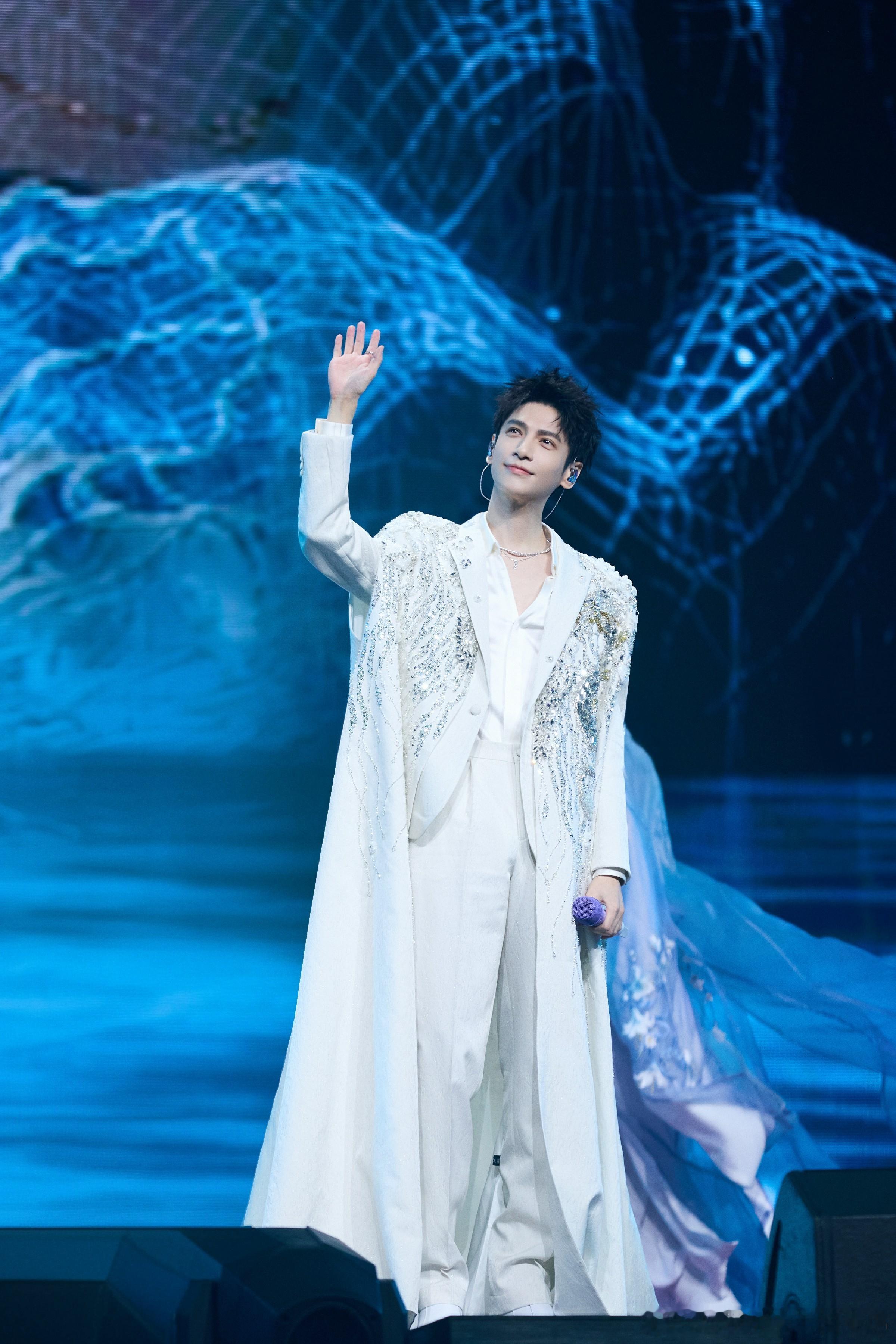 水龙吟《水龙吟》上海演唱会圆满落幕，全演员阵容唱演江湖！作为《水龙吟》的核心