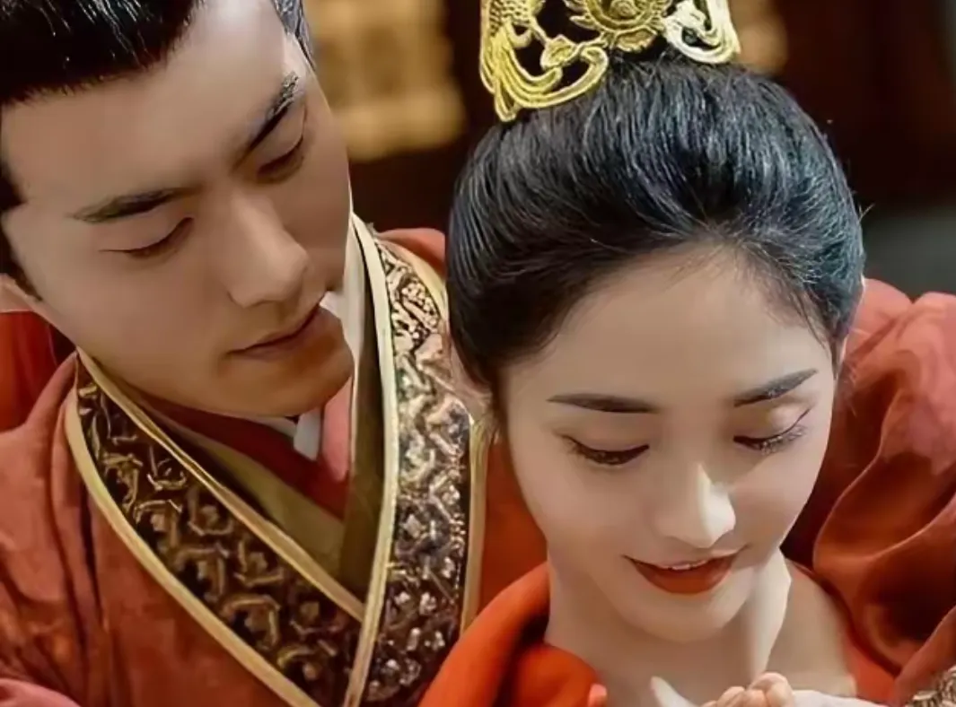 273年，晋武帝和宠妃胡芳下棋，玩到尽兴时，胡芳不小心抓伤了他的手。晋武帝大怒：