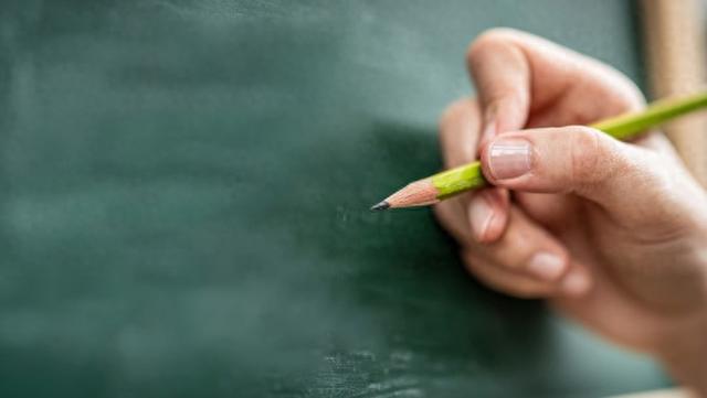 公考“枪手”替考89次敛财千万元! 百余名作弊考生入职后全部被开除