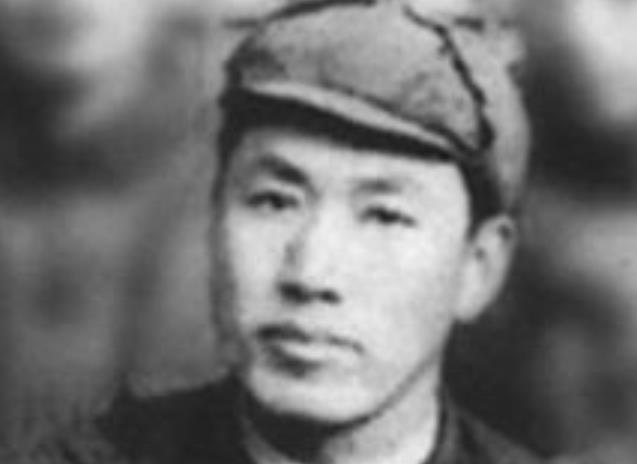 他是李克农的女婿，曾任云南省委书记，1966年被“打倒”，活到92岁李启明这