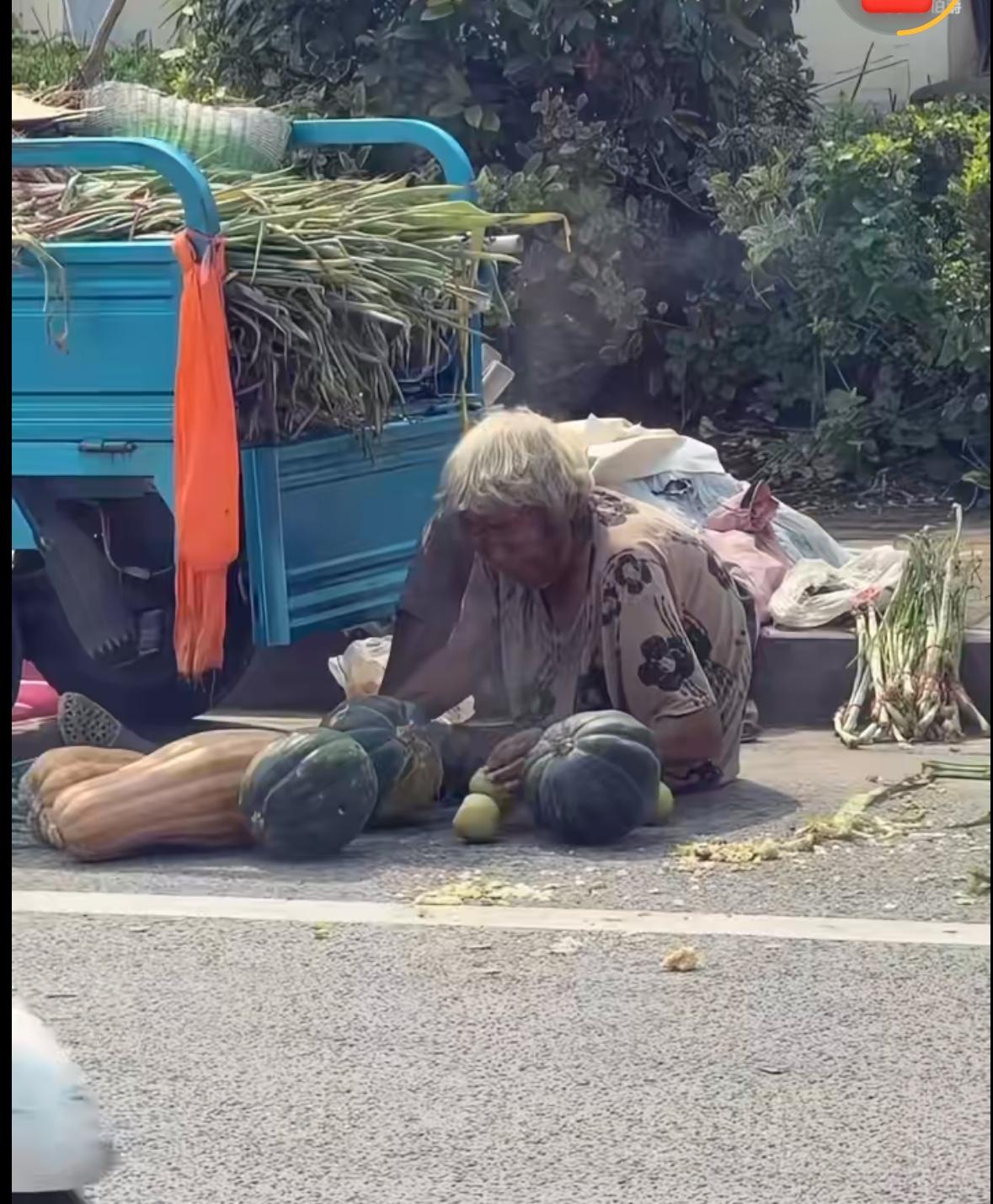 【琅河财经】她少女的时候也曾托腮憧憬过自己长大后的人生。via刘黎明：“看到