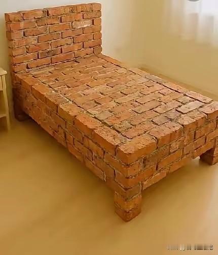 抹上水泥，再买个厚床垫，用个50年没有问题吧！