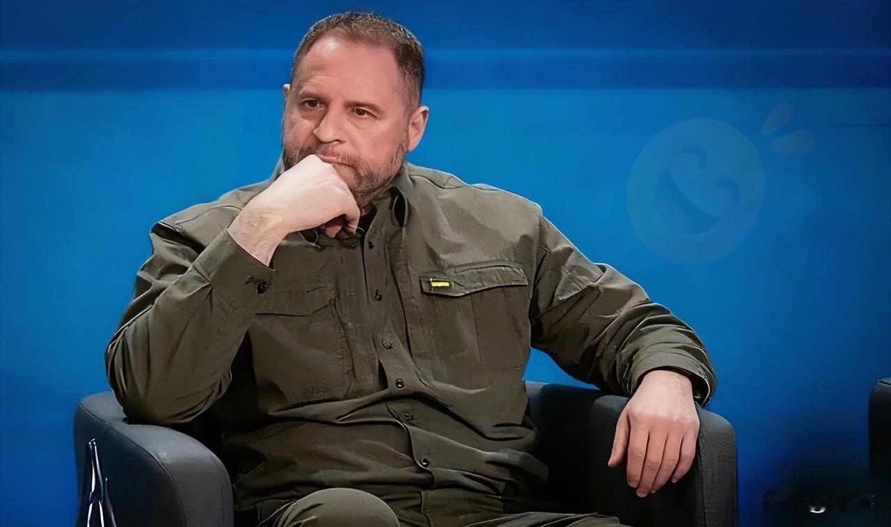 乌克兰总统宣布了泽连斯基解除核心心腹职务，乌政坛震动波及俄乌博弈当地时