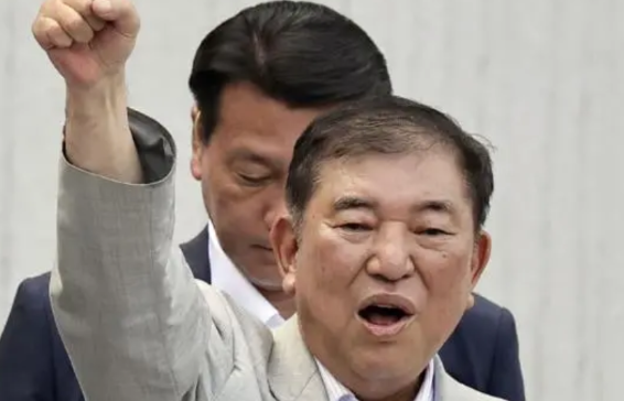 日本再次公开辱华，石破茂亲自上阵，给中国戴了顶脏帽子。继在涉俄军事援助问题上