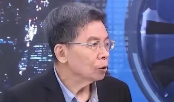 台湾一项民调曾显示，有38%的岛内居民认为，如果大陆真的对台湾发动攻击，台湾能坚
