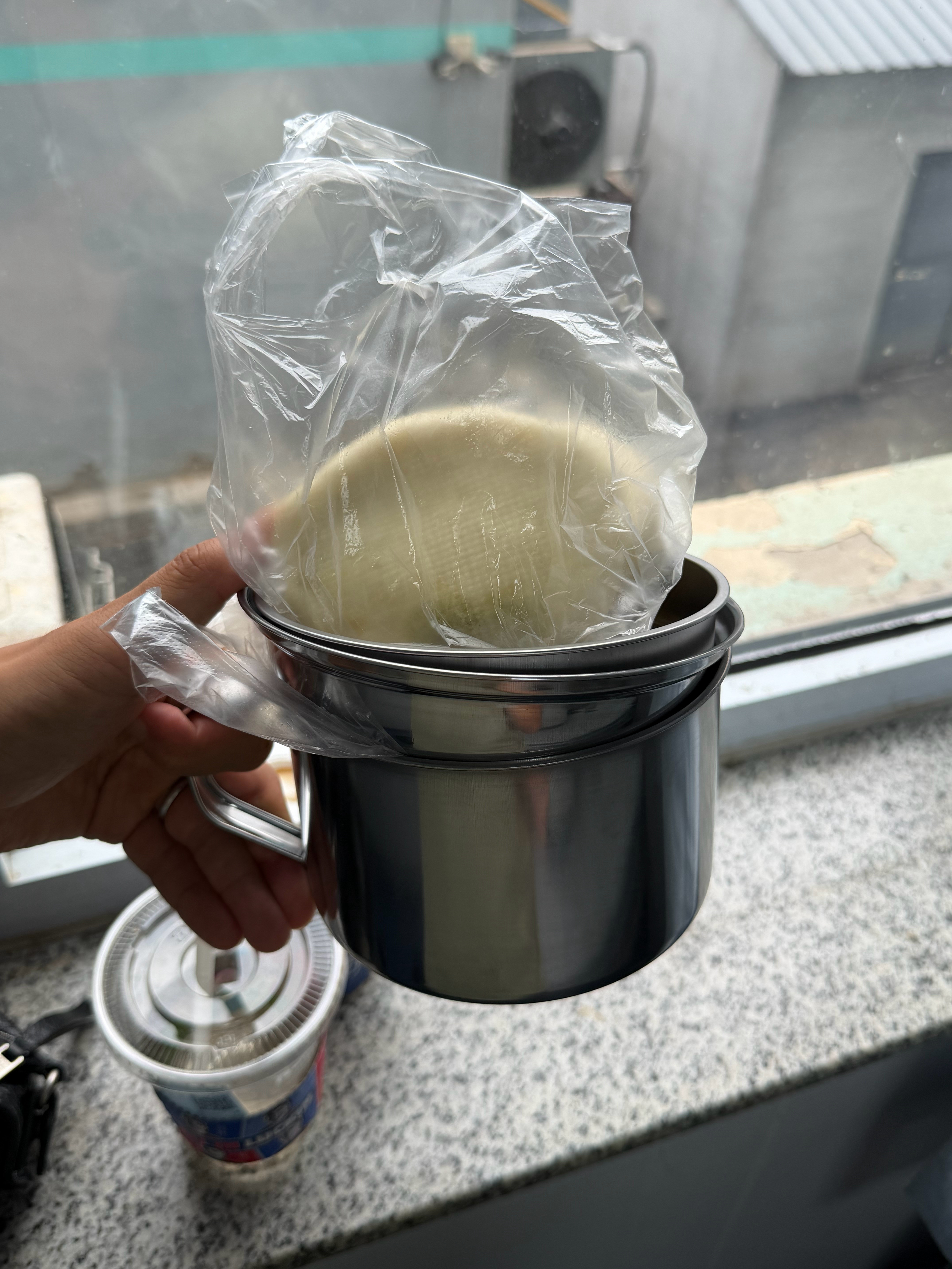 我上次用这种饭盆，得是二十年前了吧米汤+饭菜+馒头刚刚好今天花了十块钱，又买