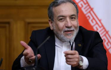 伊朗外长承认中国跟俄罗斯一直在帮助自己，但是始终不说他们帮助了什么。 当伊朗