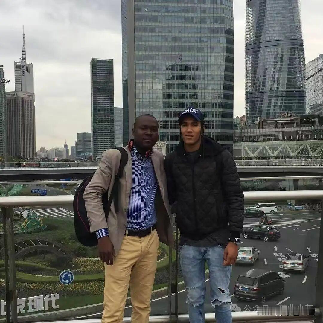 河南新援姆布拉：不是来淘金，是回第二故乡很多球迷只知道河南队新外援姆布拉是