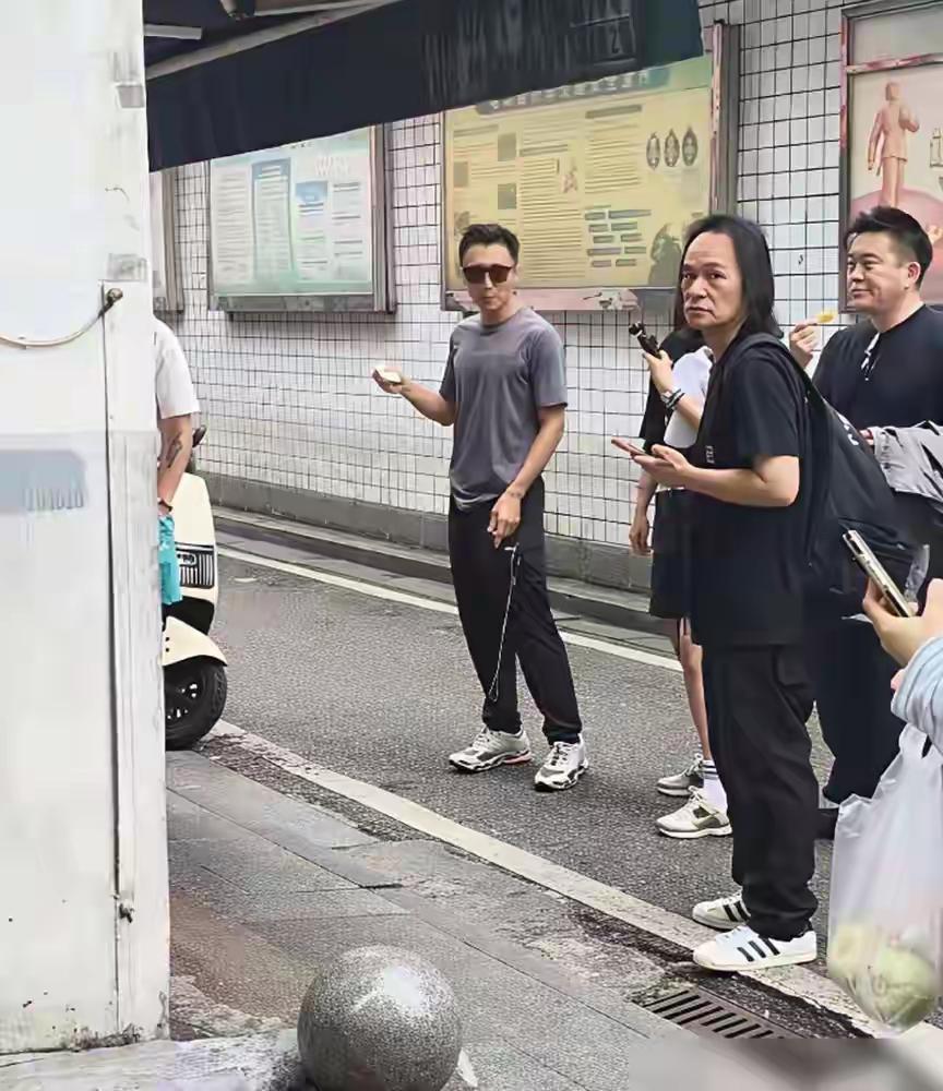 谢霆锋此生最大的烦恼，1：一出生就被关注，从婴儿时期到现在都是“活”在镜头里，