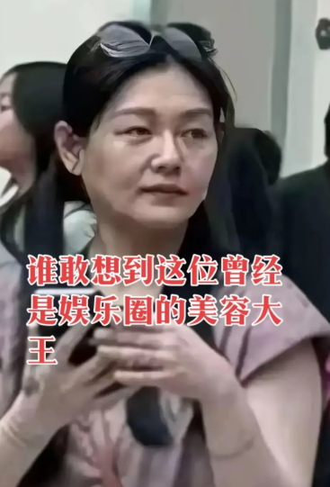 据有关媒体报道大s去世后S妈打的第一个电话就是给大小S的恩师王伟忠，当时接电话的