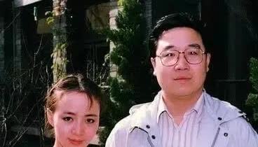 英达+梁欢也玩不过一个宋丹丹——最开始：英达让宋丹丹气得够呛。中间段：梁