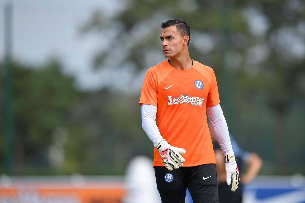 Tellme，Whybabywhy？国米旧将奥代罗在克雷莫那对阵国米的比