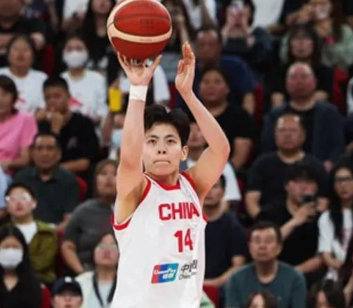 67分大胜波黑背后：中国女篮2人被指拖后腿