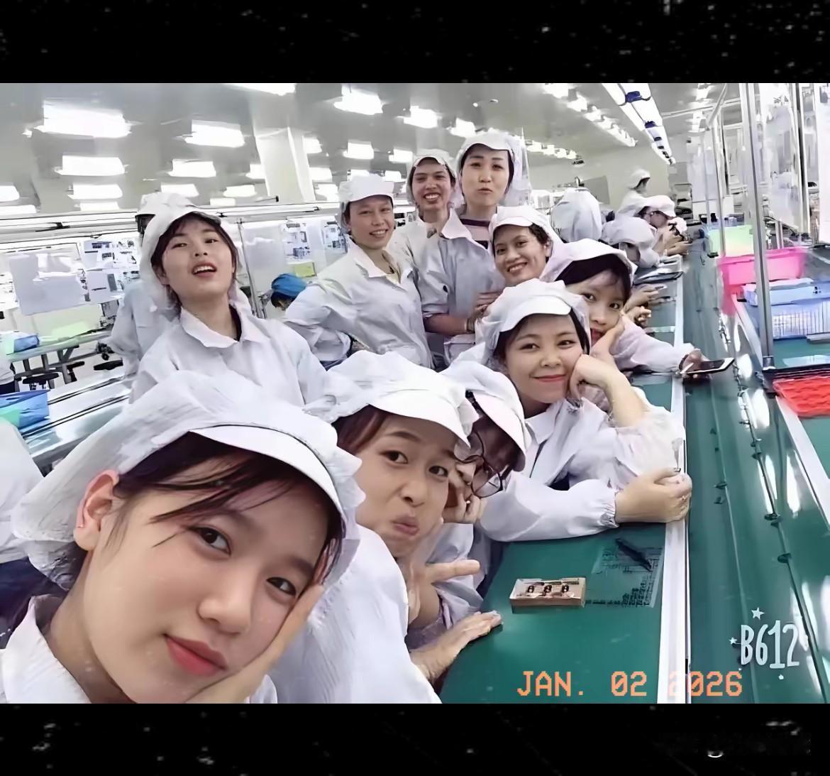 不得不承认，男人都是好色，我上班的这个厂子，女的占百分之九十，必须经常和她们