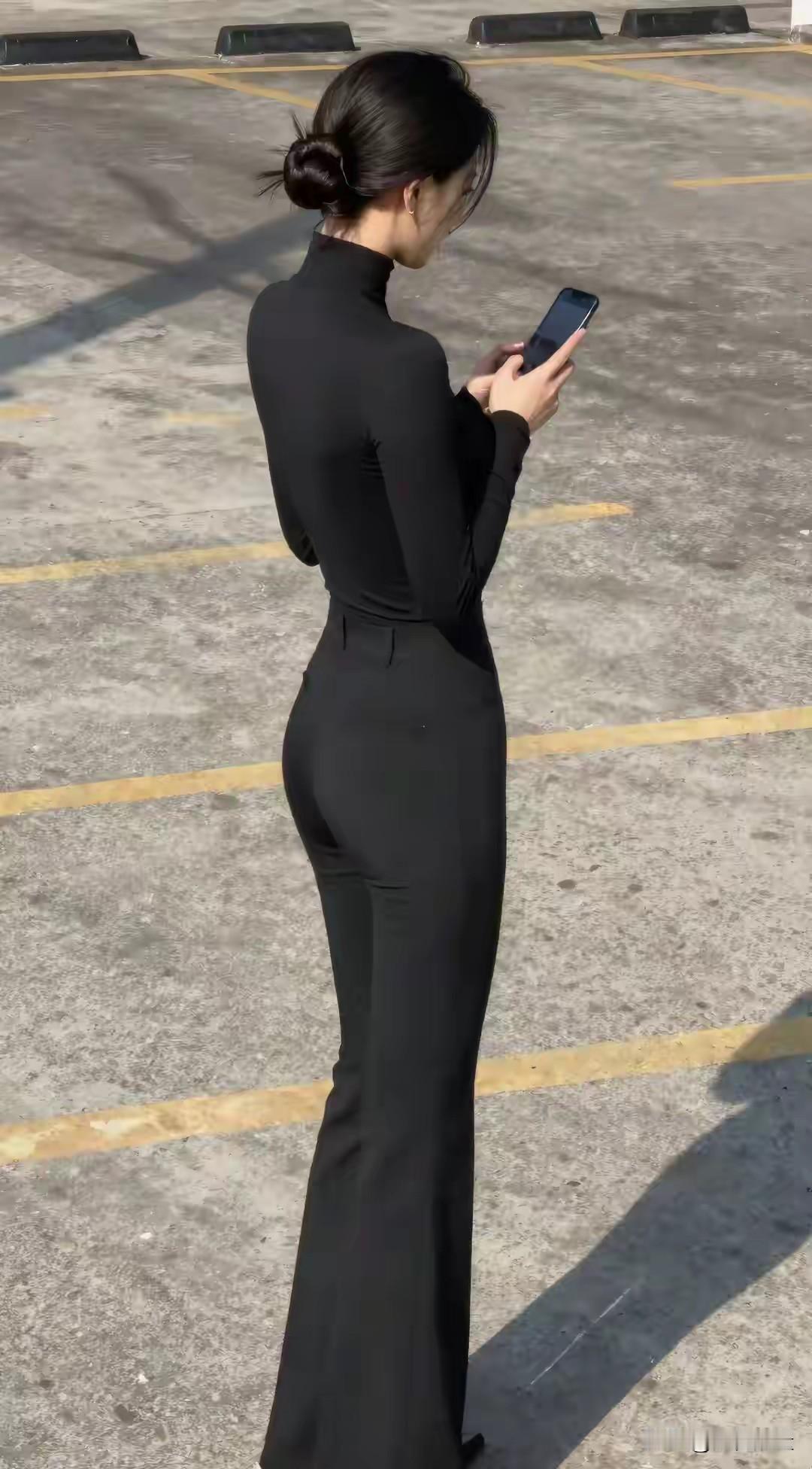张大千评判美女有三种独特标准，他认为有三种女人可称美女，第一种是瘦不露骨，体态轻