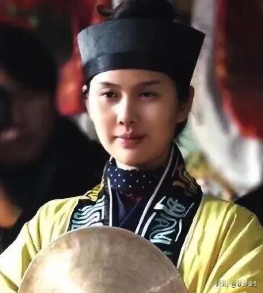 2009年，漂亮女大学生被道姑预言：“今生与婚姻无缘！”同伴笑了：不可能，追她的