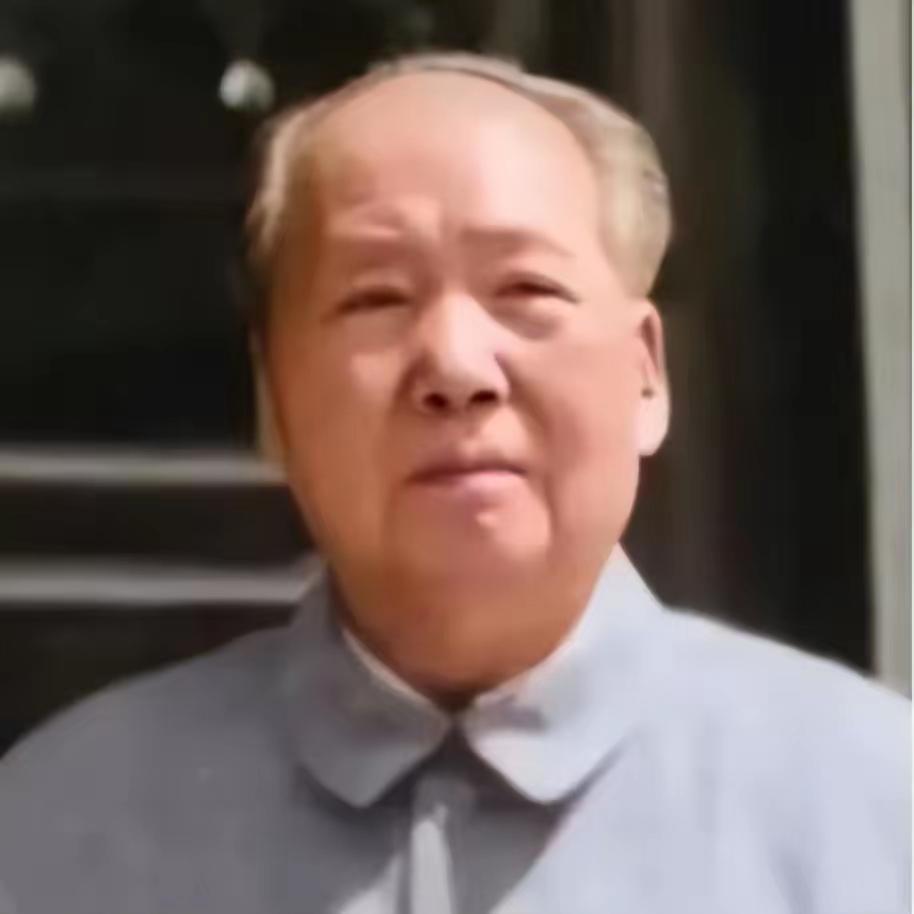 1975年，已经82岁高龄的伟人突然问身边的人：功德林里，还有国民党战犯吗？“还