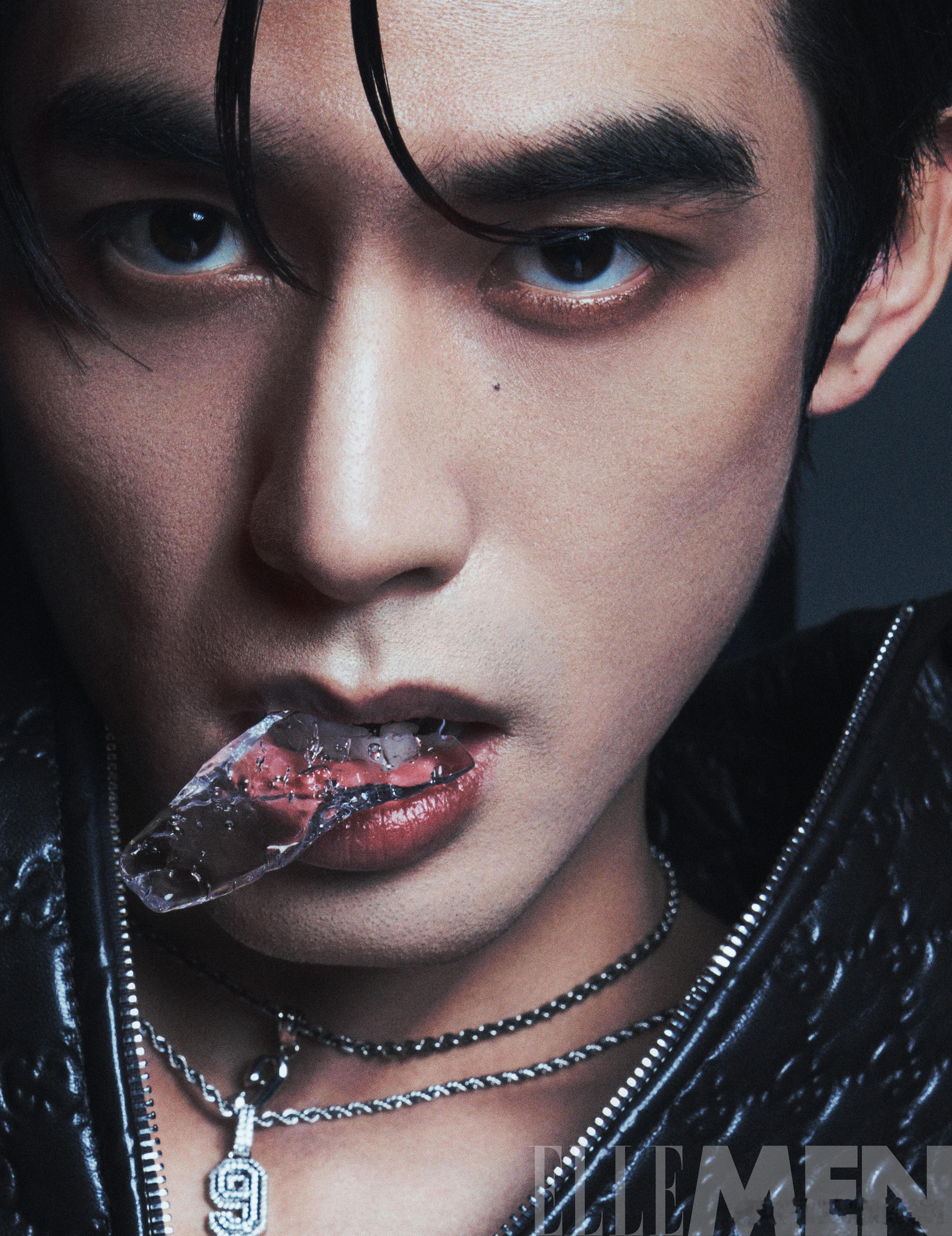 宋威龙ELLEMEN十二月刊封面