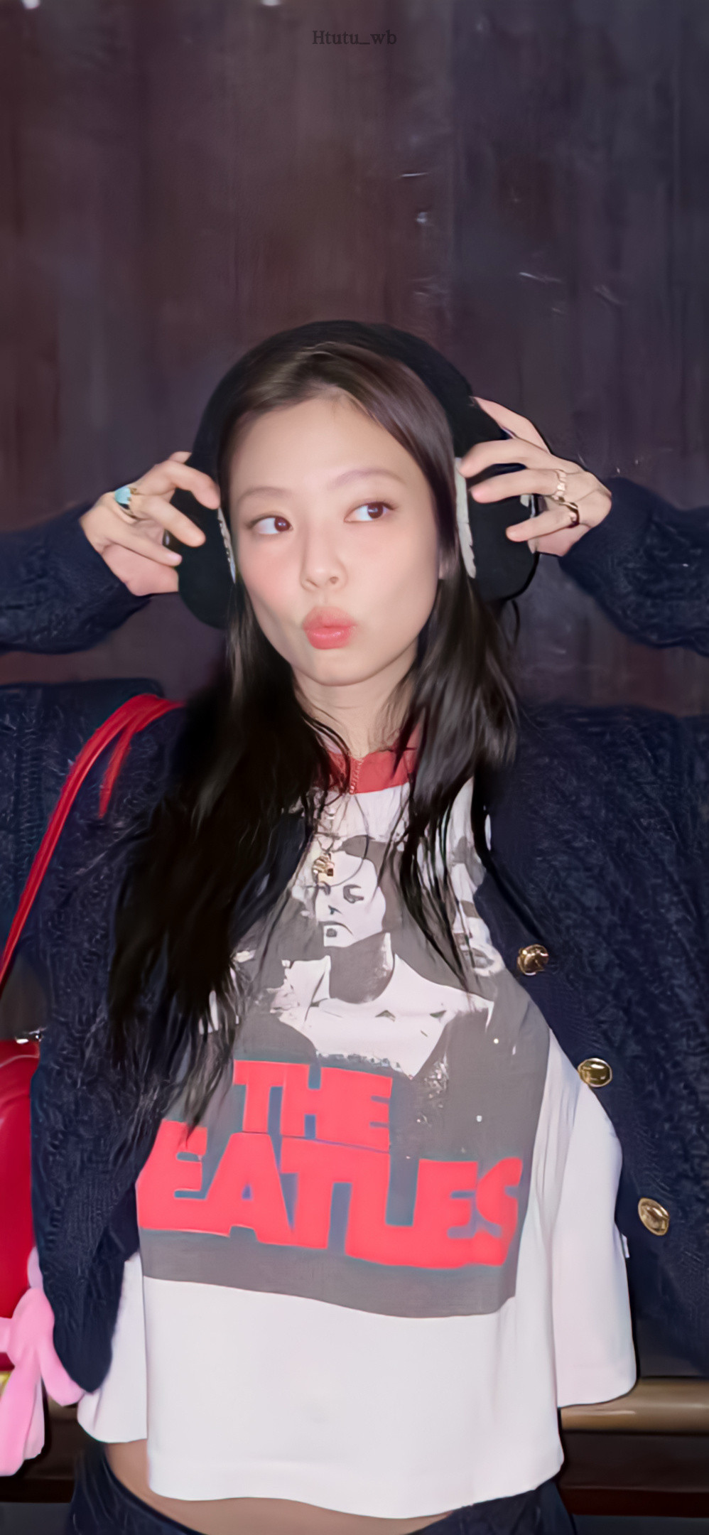 Jennie壁纸更新啦～🐈⬛🖤