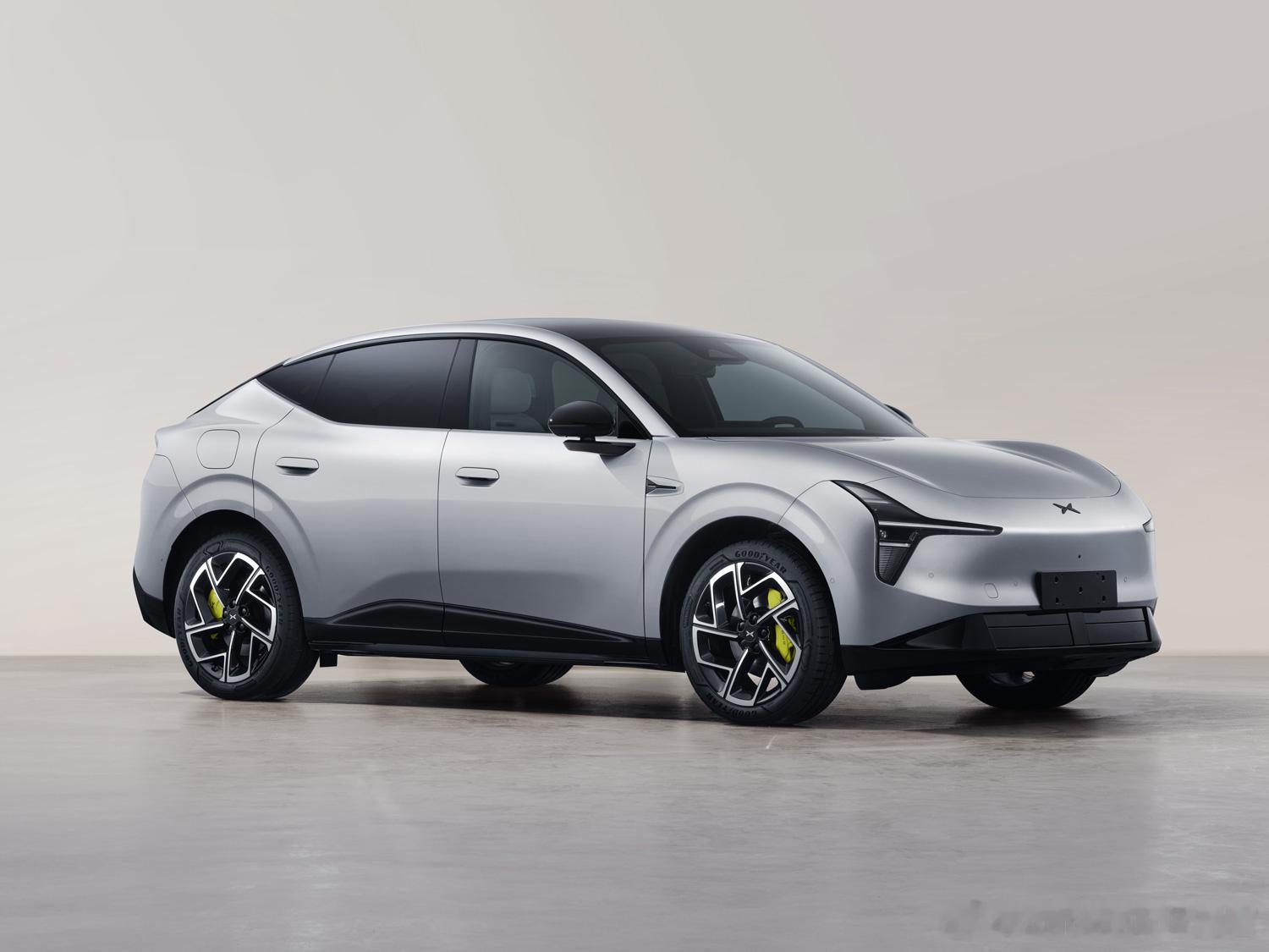 传说中的小鹏MONASUV终于来了，正式名叫L03新车尺寸4672x1920x