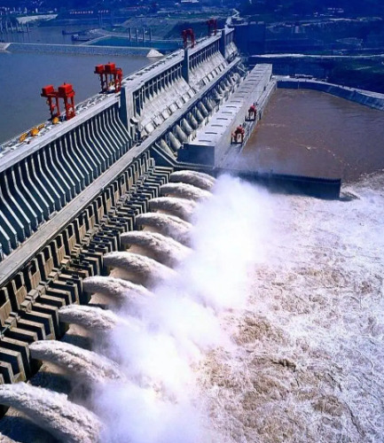 惹怒中国，谁敢动三峡大坝---你敢信吗？有一个地方，它的